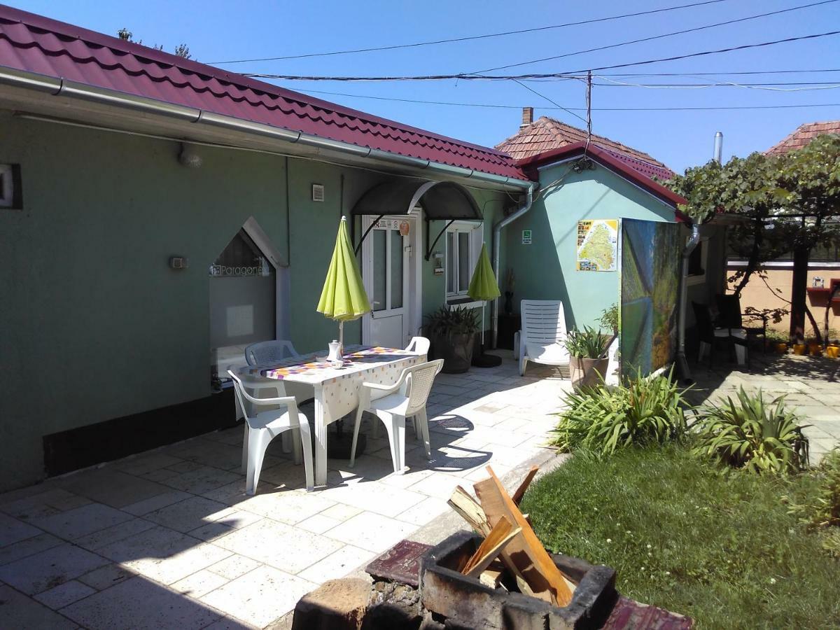 Hostel Pascalis Alesd Ngoại thất bức ảnh